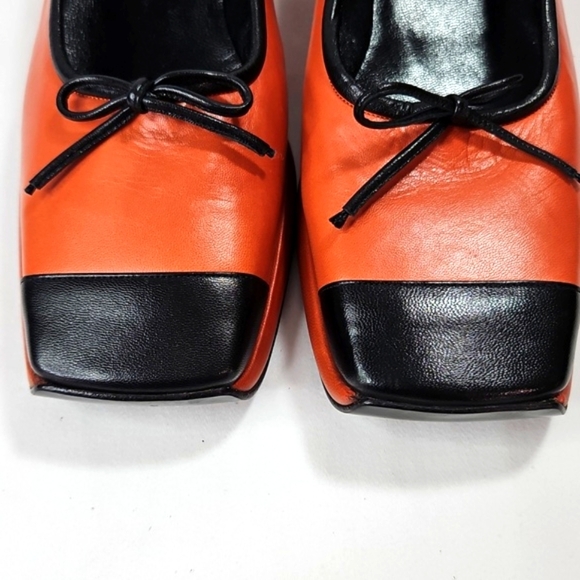 Chanel Two-Tone Wedge Ballet Flats – Black & Burnt Orange Leather – Size 38 - Picture 5 of 9